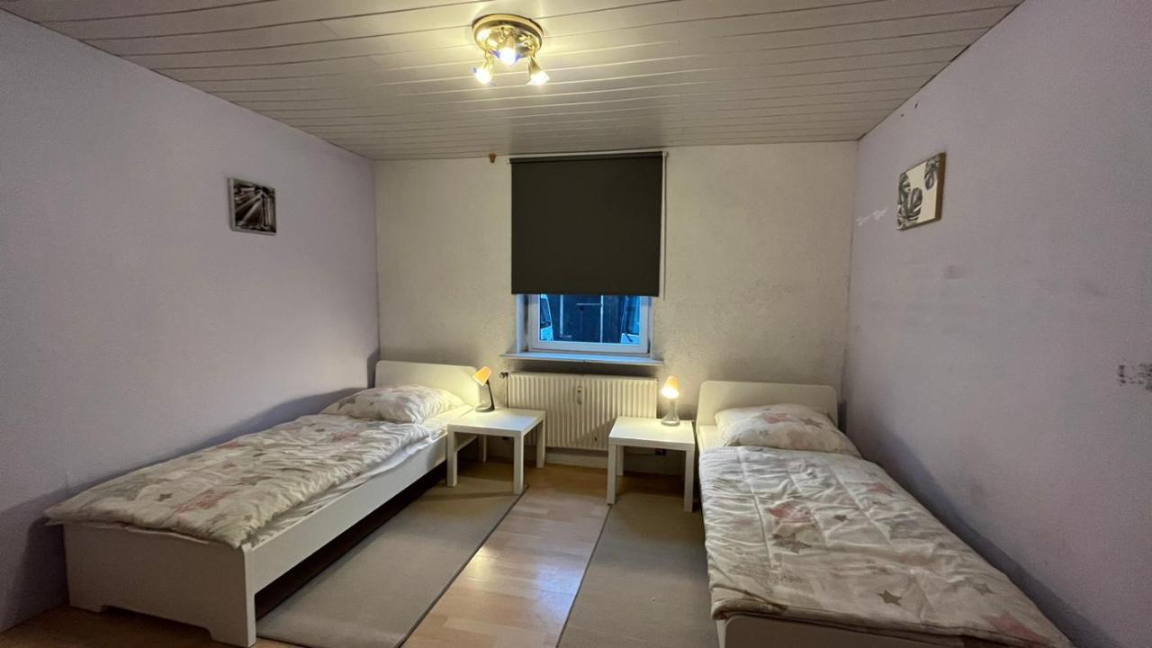 Апартаменты Monteure, Ganzes Haus, Schwarzheide, Haus 1 Экстерьер фото